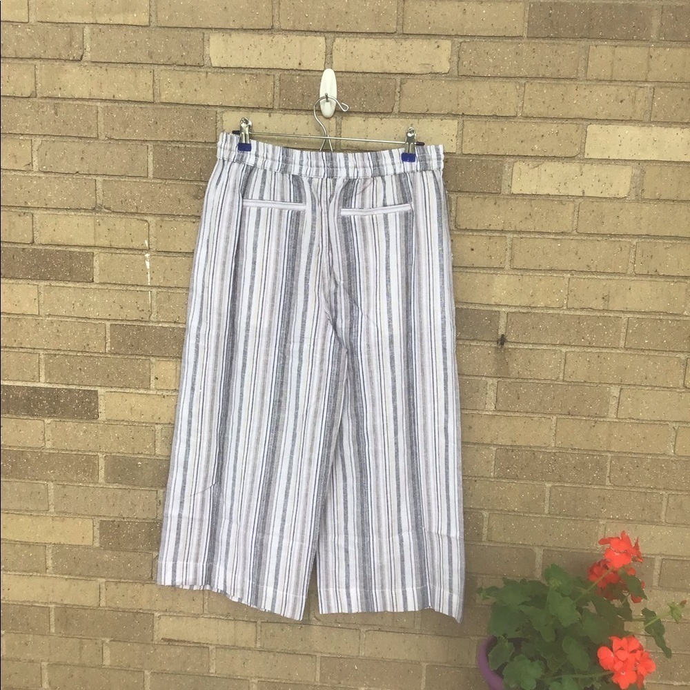 Beach Lunch Lounge Capris - Picture 5 of 11